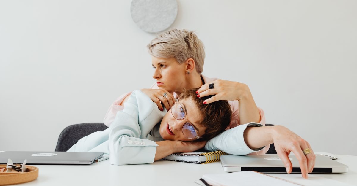 Unsichtbare To-do-Listen in der Liebe: Wie Mental Load Partnerschaften belastet – und was wirklich hilft