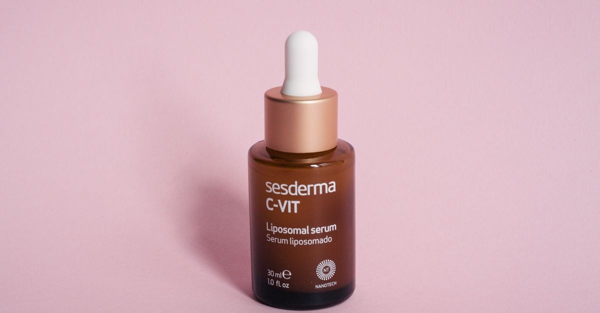 Strahlende Haut im Duo: So harmonieren Niacinamid und Vitamin C in deiner Pflegeroutine
