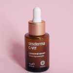 Strahlende Haut im Duo: So harmonieren Niacinamid und Vitamin C in deiner Pflegeroutine