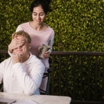 Liebe im Homeoffice: So setzt ihr gesunde Grenzen zwischen Arbeit und Beziehung